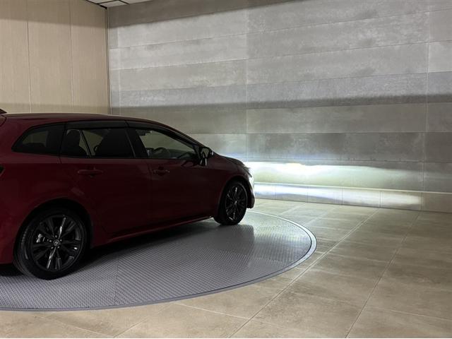 カローラツーリング ハイブリッド　ダブルバイビー　ディスプレイオーディオ　ナビ　フルセグＴＶ　バックモニター　ＥＴＣ　衝突被害軽減ブレーキ　ペダル踏み間違い急発進抑制装置　車線逸脱警報装置　オートハイビーム　ワンオーナー　整備記録簿　ＬＥＤライト（14枚目）