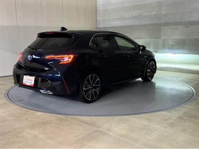 カローラスポーツ ハイブリッドＧ　Ｚ　シートヒーター　ディスプレイオーディオ　フルセグＴＶ　ナビ　バックモニター　ＥＴＣ　クルーズコントロール　衝突被害軽減ブレーキ　ペダル踏み間違い急発進抑制装置　車線逸脱警報装置　オートハイビーム（16枚目）