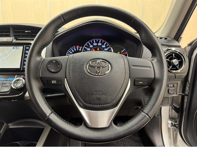 カローラフィールダー １．８Ｓ　ドラレコ　衝突被害軽減ブレーキ　ペダル踏み間違い急発進抑制装置　車線逸脱警報装置　オートハイビーム　フルセグ内蔵メモリーナビ　ＣＤ／ＤＶＤ再生　Ｂｌｕｅｔｏｏｔｈ　バックモニター　ＥＴＣ　ワンオーナー（8枚目）