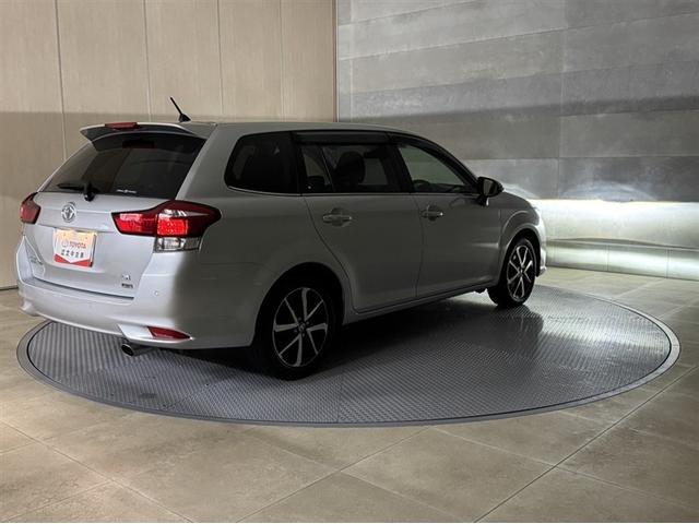 カローラフィールダー １．８Ｓ　ドラレコ　衝突被害軽減ブレーキ　ペダル踏み間違い急発進抑制装置　車線逸脱警報装置　オートハイビーム　フルセグ内蔵メモリーナビ　ＣＤ／ＤＶＤ再生　Ｂｌｕｅｔｏｏｔｈ　バックモニター　ＥＴＣ　ワンオーナー（16枚目）