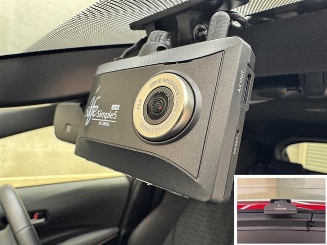 カローラスポーツ Ｇ　Ｚ　衝突被害軽減ブレーキ　ペダル踏み間違い急発進抑制装置　ドライブレコーダー　ナビ　Ｂｌｕｅｔｏｏｔｈ　シートヒーター　寒冷地仕様　クルーズコントロール　ブラインドスポットモニター　ＥＴＣ　ＬＥＤ（11枚目）