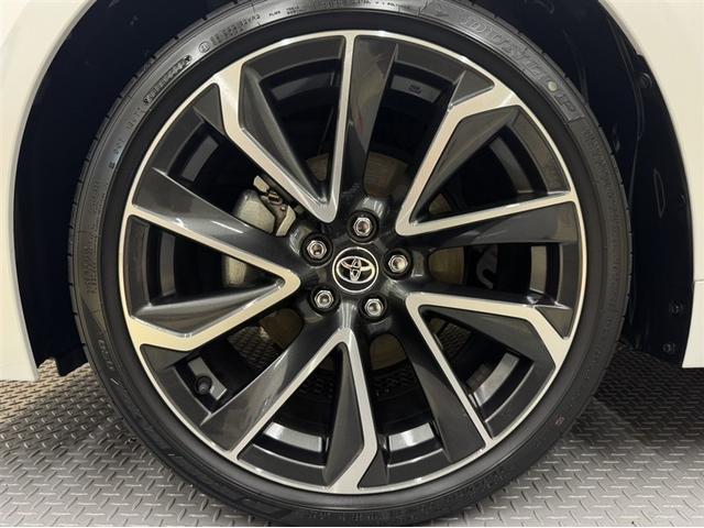 カローラスポーツ Ｇ　Ｚ　衝突被害軽減ブレーキ　ペダル踏み間違い急発進抑制装置　ドライブレコーダー　ナビ　Ｂｌｕｅｔｏｏｔｈ　シートヒーター　寒冷地仕様　クルーズコントロール　ブラインドスポットモニター　ＥＴＣ　ＬＥＤ（16枚目）