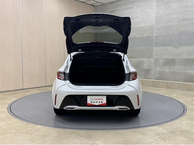 カローラスポーツ Ｇ　Ｚ　衝突被害軽減ブレーキ　ペダル踏み間違い急発進抑制装置　ドライブレコーダー　ナビ　Ｂｌｕｅｔｏｏｔｈ　シートヒーター　寒冷地仕様　クルーズコントロール　ブラインドスポットモニター　ＥＴＣ　ＬＥＤ（32枚目）