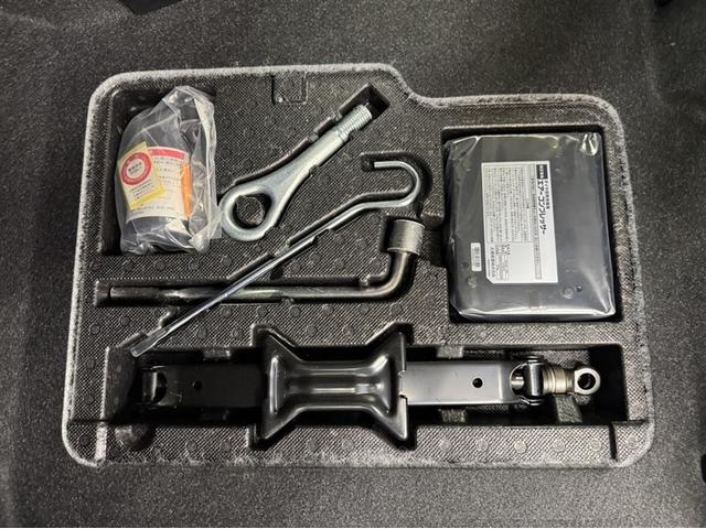 ルーミー カスタムＧ－Ｔ　全周囲モニター　シートクッション　ドラレコ　ＥＴＣ２．０　両側電動スライドドア　クルーズコントロール　９インチフルセグ内蔵メモリーナビ　ＣＤ／ＤＶＤ再生　Ｂｌｕｅｔｏｏｔｈ　ＬＥＤライト＆フォグランプ（22枚目）