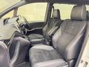 トヨタ中古車「まるごとクリーニング」施工済。外装はもちろん内装はシートを外して見えない所まで徹底洗浄しています。