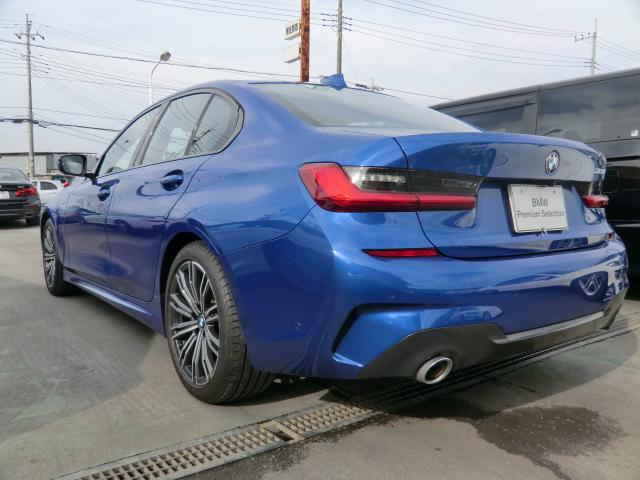 320i Mスポーツ サウンド コンフォートパッケージ ヘッドUPディスプレイ インテリジェントセーフティ 正面衝突 側面衝突 車線変更 車線逸脱警告 ハーマンカードン パーキングアシスト 後退アシスト オートトランク(5枚目)