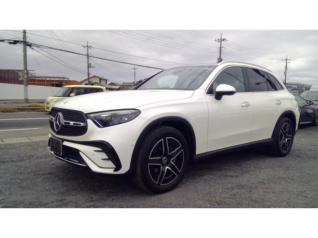 ＧＬＣ ＧＬＣ２２０ｄ　４マチック　ドライバーズパッケージ　ワンオーナー　レーダーセーフティパッケージ　ＡＭＧライン　ＡＭＧレザーエクスクルーシブ　ドライバーズパッケージ　トランクオープナー　パノラミックルーフヘッドアップディスプレイ　純正ドラレコ　ブルメスタ（4枚目）