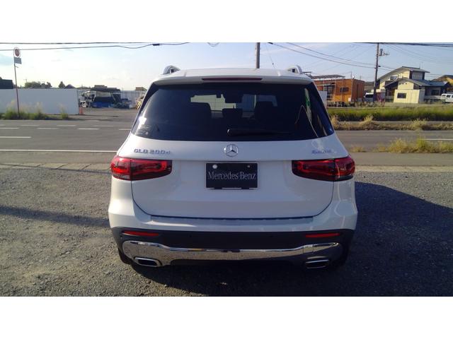 GLB GLB200d 4マチック ワンオーナー ナビバージョンパッケージ レーダーセーフティパッケージ ハーフレザーシート シートヒーター オートトランク 360°カメラ アンビエンテライト 地デジ(7枚目)