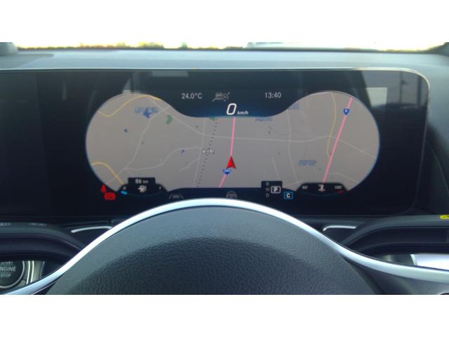 GLB GLB200d 4マチック ワンオーナー ナビバージョンパッケージ レーダーセーフティパッケージ ハーフレザーシート シートヒーター オートトランク 360°カメラ アンビエンテライト 地デジ(13枚目)