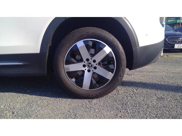 GLB GLB200d 4マチック ワンオーナー ナビバージョンパッケージ レーダーセーフティパッケージ ハーフレザーシート シートヒーター オートトランク 360°カメラ アンビエンテライト 地デジ(28枚目)