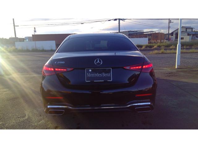 Ｃクラス Ｃ２００アバンギャルド　ＡＭＧライン　ワンオーナー　ＡＭＧラインパッケージ　ベーシックパッケージ　ハーフレザーシート　シートヒーター　パーキングアシスト　ヘッドアップディスプレイ　３６０°カメラオートトランク　アンビエンテライト（7枚目）