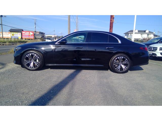 Eクラス E220d アバンギャルド ワンオーナー レザーエクスクルーシブパッケージ エアバランスパッケージ ウォームコンフォートパッケージ エナジャイジングパッケージプラス シートヒーター エアコン オートトランク 360°カメラ(5枚目)