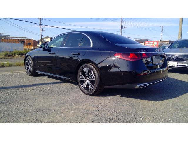 Eクラス E220d アバンギャルド ワンオーナー レザーエクスクルーシブパッケージ エアバランスパッケージ ウォームコンフォートパッケージ エナジャイジングパッケージプラス シートヒーター エアコン オートトランク 360°カメラ(6枚目)