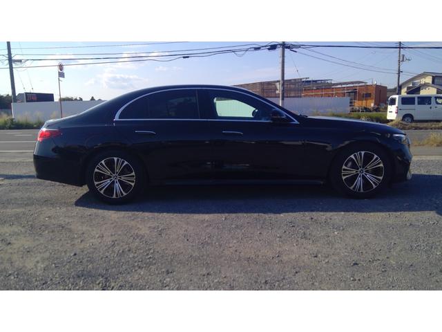 Eクラス E220d アバンギャルド ワンオーナー レザーエクスクルーシブパッケージ エアバランスパッケージ ウォームコンフォートパッケージ エナジャイジングパッケージプラス シートヒーター エアコン オートトランク 360°カメラ(9枚目)