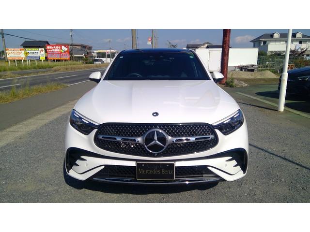GLC GLC220d 4MクペドライバズP+AMGラインP ワンオーナー AMGラインパッケージ AMGレザーエクスクルーシブパッケージ ドライバーズパッケージ パノラミックルーフ ヘッドアップディスプレイ リア.アクスルステアリング ブルメスタ(3枚目)