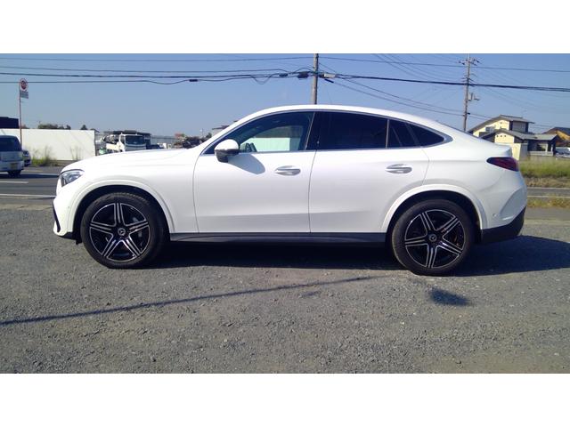 GLC GLC220d 4MクペドライバズP+AMGラインP ワンオーナー AMGラインパッケージ AMGレザーエクスクルーシブパッケージ ドライバーズパッケージ パノラミックルーフ ヘッドアップディスプレイ リア.アクスルステアリング ブルメスタ(5枚目)