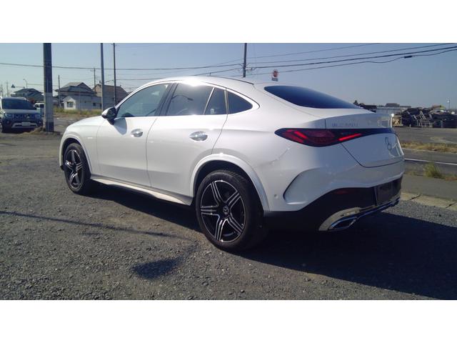 GLC GLC220d 4MクペドライバズP+AMGラインP ワンオーナー AMGラインパッケージ AMGレザーエクスクルーシブパッケージ ドライバーズパッケージ パノラミックルーフ ヘッドアップディスプレイ リア.アクスルステアリング ブルメスタ(6枚目)