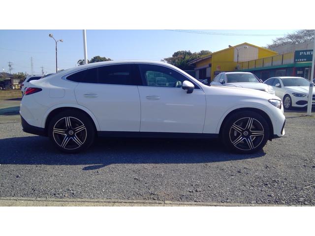 GLC GLC220d 4MクペドライバズP+AMGラインP ワンオーナー AMGラインパッケージ AMGレザーエクスクルーシブパッケージ ドライバーズパッケージ パノラミックルーフ ヘッドアップディスプレイ リア.アクスルステアリング ブルメスタ(8枚目)