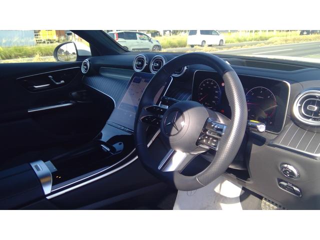 GLC GLC220d 4MクペドライバズP+AMGラインP ワンオーナー AMGラインパッケージ AMGレザーエクスクルーシブパッケージ ドライバーズパッケージ パノラミックルーフ ヘッドアップディスプレイ リア.アクスルステアリング ブルメスタ(9枚目)
