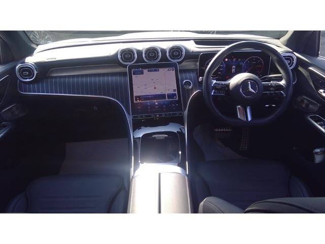 GLC GLC220d 4MクペドライバズP+AMGラインP ワンオーナー AMGラインパッケージ AMGレザーエクスクルーシブパッケージ ドライバーズパッケージ パノラミックルーフ ヘッドアップディスプレイ リア.アクスルステアリング ブルメスタ(16枚目)