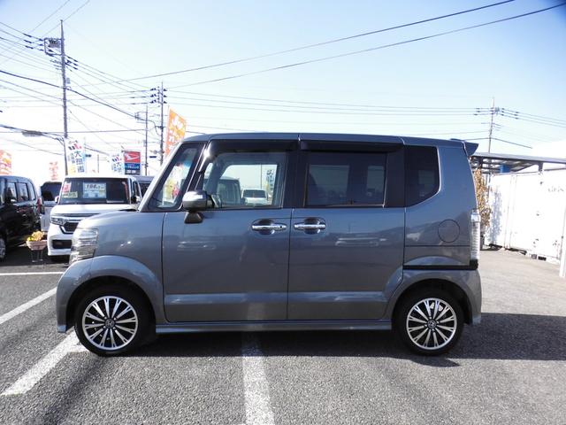 Ｎ－ＢＯＸカスタム Ｇ・ターボＬパッケージ　４ＷＤ　両側パワースライドドア　衝突軽減ブレーキ　純正ナビフルセグＴＶ　バックカメラ　スマートキー　シートヒーター　クルーズコントロール（5枚目）