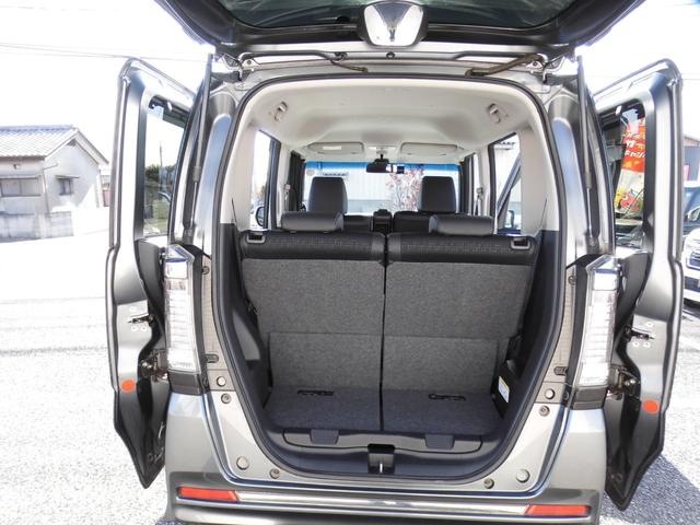 Ｎ－ＢＯＸカスタム Ｇ・ターボＬパッケージ　４ＷＤ　両側パワースライドドア　衝突軽減ブレーキ　純正ナビフルセグＴＶ　バックカメラ　スマートキー　シートヒーター　クルーズコントロール（13枚目）