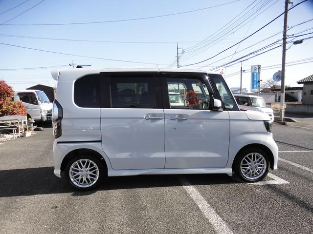 Ｎ－ＢＯＸカスタム Ｌターボ　４ＷＤ　ホンダセンシング　両側パワースライドドア　ディスプレイオーディオ　バックカメラ　ＥＴＣ　ドラレコ前後　シートヒータースマートキー（4枚目）