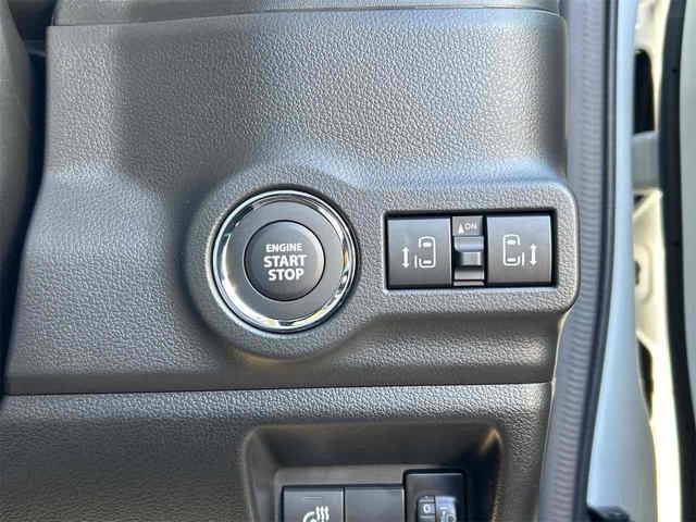 スペーシアカスタム ハイブリッドＸＳ　全周囲カメラ　両側電動スライドドア　ナビ　ＴＶ　クリアランスソナー　オートクルーズコントロール　レーンアシスト　衝突被害軽減システム　オートライト　ＬＥＤヘッドランプ　スマートキー（10枚目）