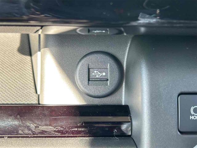 スペーシアカスタム ハイブリッドＸＳ　全周囲カメラ　両側電動スライドドア　ナビ　ＴＶ　クリアランスソナー　オートクルーズコントロール　レーンアシスト　衝突被害軽減システム　オートライト　ＬＥＤヘッドランプ　スマートキー（43枚目）