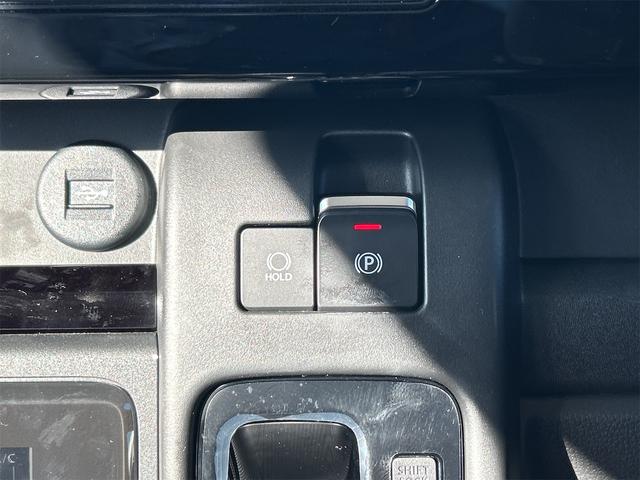 スペーシアカスタム ハイブリッドＸＳターボ　全周囲カメラ　両側電動スライドドア　ナビ　ＴＶ　クリアランスソナー　オートクルーズコントロール　レーンアシスト　衝突被害軽減システム　オートライト　ＬＥＤヘッドランプ　スマートキー（10枚目）