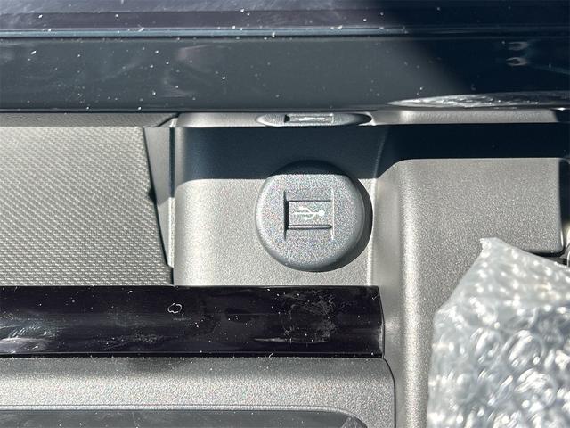 スペーシアカスタム ハイブリッドＸＳターボ　全周囲カメラ　両側電動スライドドア　ナビ　ＴＶ　クリアランスソナー　オートクルーズコントロール　レーンアシスト　衝突被害軽減システム　オートライト　ＬＥＤヘッドランプ　スマートキー（42枚目）