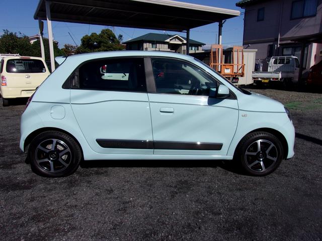 トゥインゴ インテンス(4枚目)