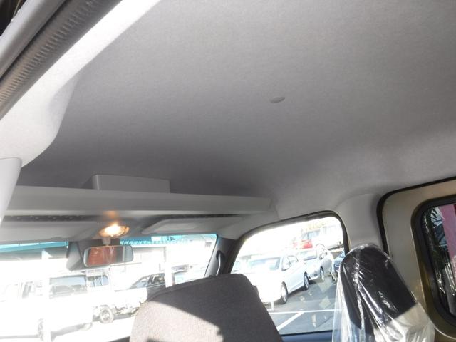 ハイゼットカーゴ デッキバンＧ　４ＷＤ　衝突被害軽減ブレーキ　ナビ　フルセグＴＶ　スマートキー　寒冷地仕様　届け出済み未使用車（13枚目）