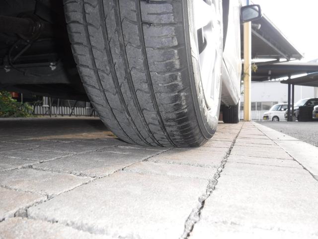 ランディ ２．０Ｘ　Ｓ－ハイブリッド　純正ナビ　フルセグＴＶ　バックカメラ　ＥＴＣ　エマージェンシーブレーキ　両側パワースライドドア　ＬＥＤヘッドライト　スマートキー（31枚目）