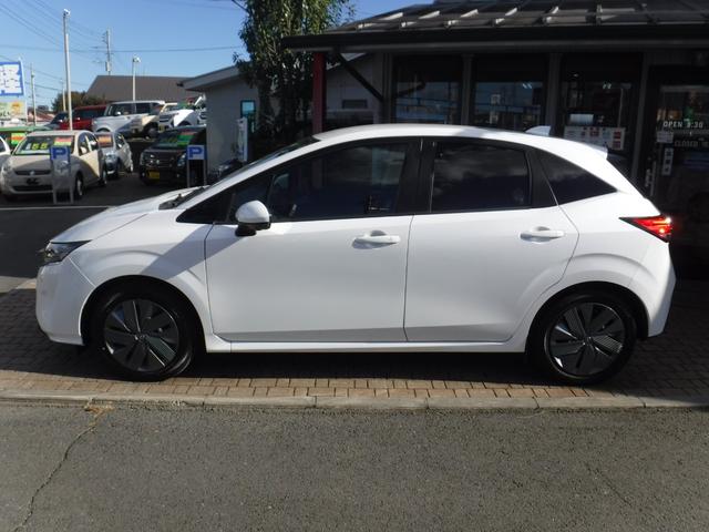 ノート Ｘ　ＦＯＵＲ　４ＷＤ　純正９インチナビ　フルセグＴＶ　プロパイロット　アラウンドビューモニター　ＥＴＣ２．０　ＬＥＤヘッドライト　シートヒーター　スマートキー（3枚目）