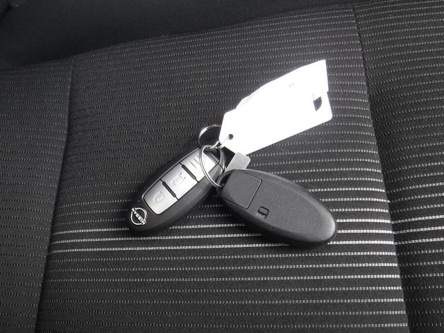 ノート Ｘ　ＦＯＵＲ　４ＷＤ　純正９インチナビ　フルセグＴＶ　プロパイロット　アラウンドビューモニター　ＥＴＣ２．０　ＬＥＤヘッドライト　シートヒーター　スマートキー（24枚目）