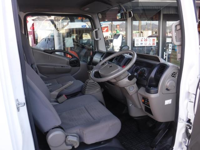 アトラストラック ＷキャブフルスーパーローＤＸ　４ＷＤ　ディーゼル　５速マニュアル　１．１５ｔ　パワーウィンドウ　リヤヒーター　キーレス（9枚目）