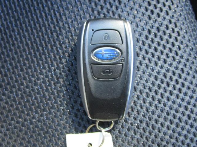 便利なスマートキー！　ポケット等にキーを入れたままエンジン始動が出来ちゃいます！　さらに盗難防止装置も付いています♪
