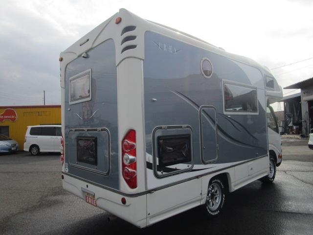 カムロード キャンピング ナッツRV クレラ5.3X FFヒーター リアAC シャワー シンク コンロ サイドオーニング(6枚目)