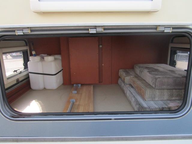 カムロード キャンピング ナッツRV クレラ5.3X FFヒーター リアAC シャワー シンク コンロ サイドオーニング(11枚目)
