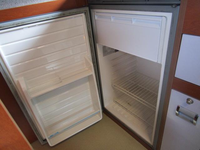 カムロード キャンピング ナッツRV クレラ5.3X FFヒーター リアAC シャワー シンク コンロ サイドオーニング(25枚目)