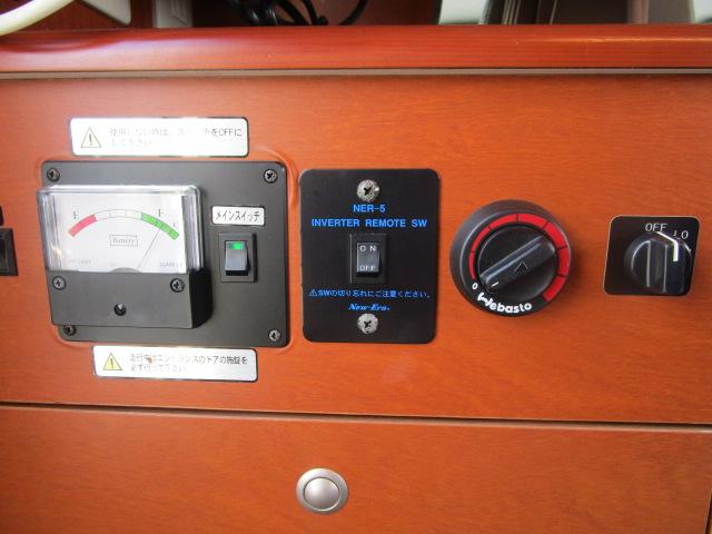 カムロード キャンピング ナッツRV クレラ5.3X FFヒーター リアAC シャワー シンク コンロ サイドオーニング(26枚目)