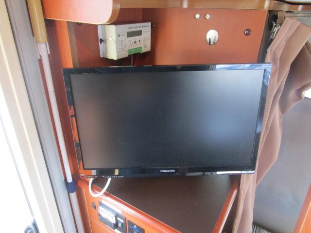 カムロード キャンピング ナッツRV クレラ5.3X FFヒーター リアAC シャワー シンク コンロ サイドオーニング(27枚目)