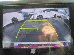 バックモニターも付いて車庫入れが苦手な方も楽々安心です。 5