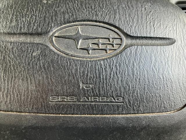 サンバーバン ディアス 4WD パワステ パワーウインドウ エアコン FMAMラジオ 両側スライドドア 助手席エアバッグ(20枚目)