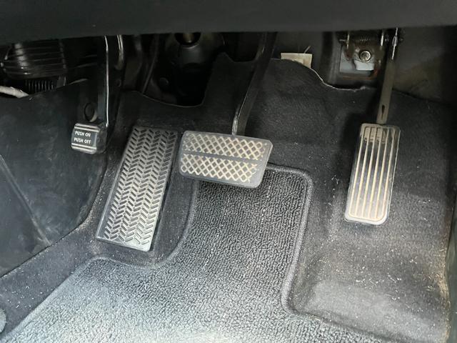 ゼストスパーク Ｗターボ　ＥＴＣ　ＣＤ　オートエアコン　アルミホイール　ＨＩＤ　スマートキー　スタイリッシュパッケージ　本革巻きステアリングホイール（64枚目）