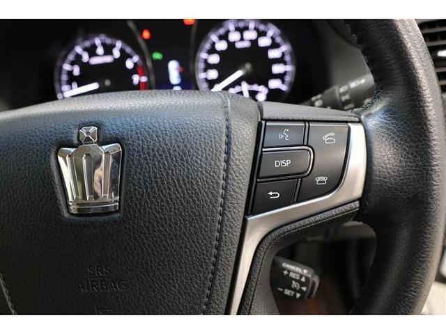 クラウン ロイヤルサルーンＧ　メモリーナビ　ＨＩＤヘッドライト　ＥＴＣ　バックカメラ　革シート　アルミホイール　フルセグ　オートクルーズコントロール　ＤＶＤ再生　スマートキー　パワーシート　ミュージックプレイヤー接続可　エアバッグ（11枚目）