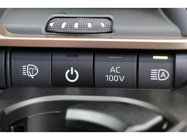 クラウンスポーツ Ｚ　４ＷＤ　メモリーナビ　ＥＴＣ　バックカメラ　革シート　サンルーフ　アルミホイール　フルセグ　オートクルーズコントロール　１００Ｖ電源　衝突防止システム　ＬＥＤヘッドランプ　ドライブレコーダー　エアコン（10枚目）