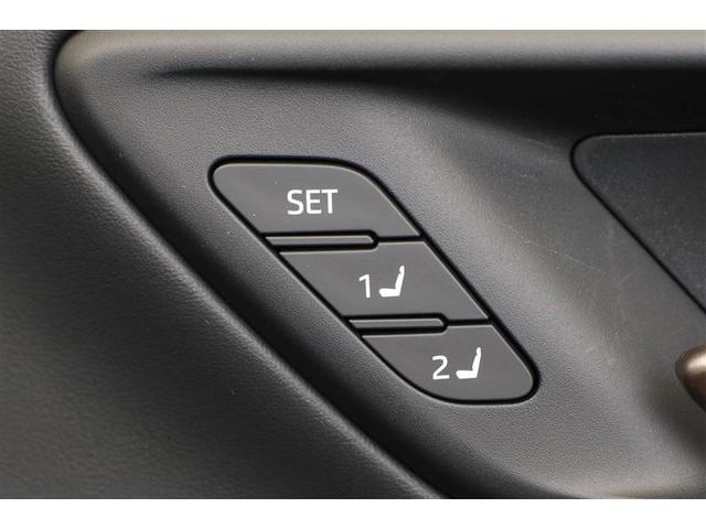 クラウンスポーツ Ｚ　４ＷＤ　メモリーナビ　ＥＴＣ　バックカメラ　革シート　サンルーフ　アルミホイール　フルセグ　オートクルーズコントロール　１００Ｖ電源　衝突防止システム　ＬＥＤヘッドランプ　ドライブレコーダー　エアコン（14枚目）