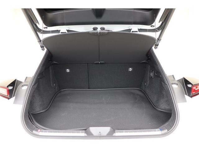 クラウンスポーツ Ｚ　４ＷＤ　メモリーナビ　ＥＴＣ　バックカメラ　革シート　サンルーフ　アルミホイール　フルセグ　オートクルーズコントロール　１００Ｖ電源　衝突防止システム　ＬＥＤヘッドランプ　ドライブレコーダー　エアコン（17枚目）